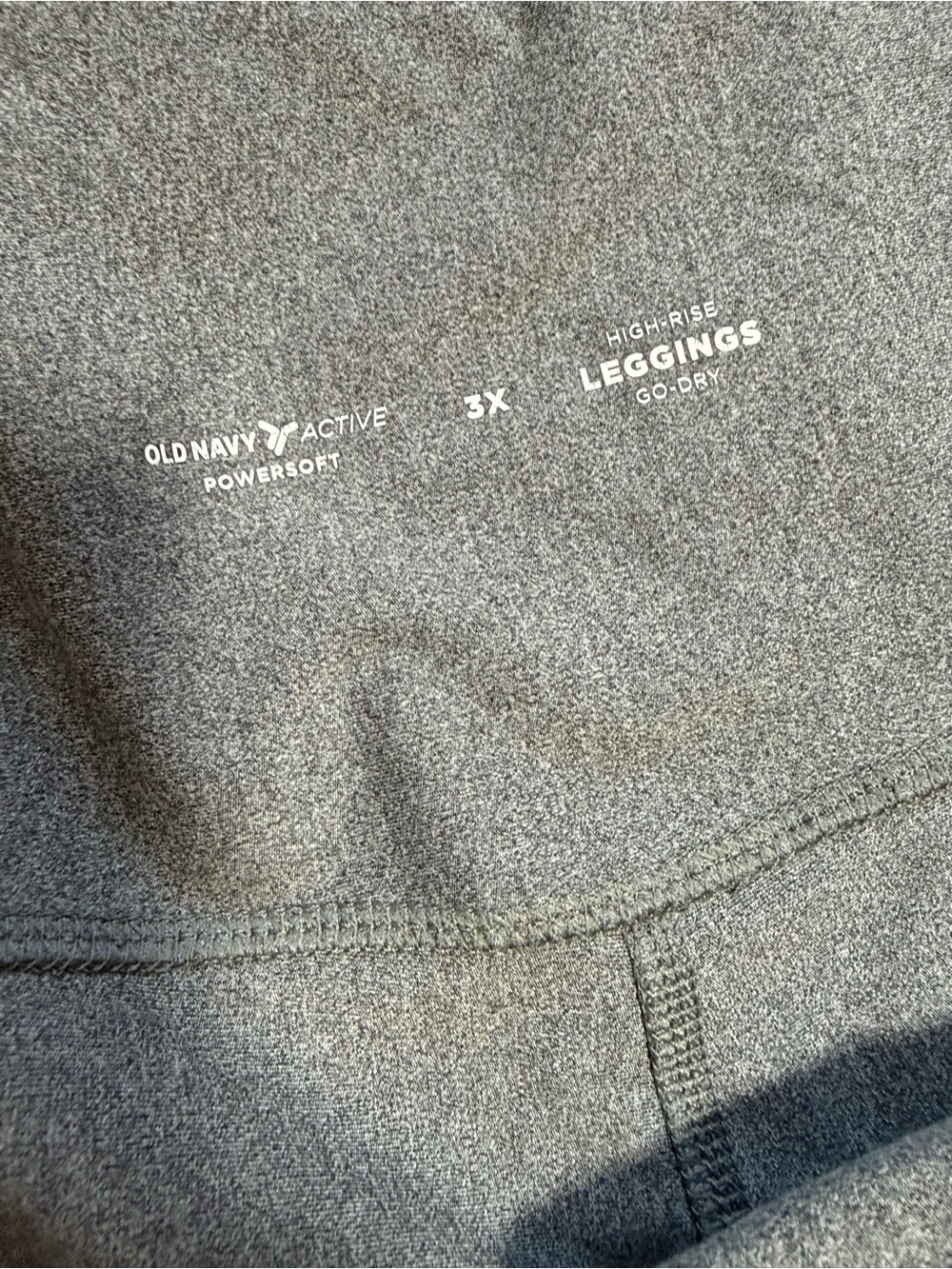 Old Navy Powersoft Capri Leggings - Picture 4 of 4